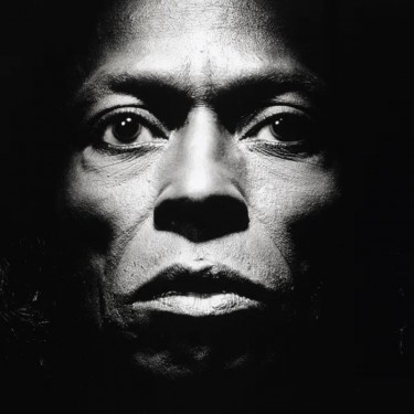 DAVIS MILES - TUTU
