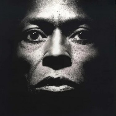 DAVIS MILES - TUTU